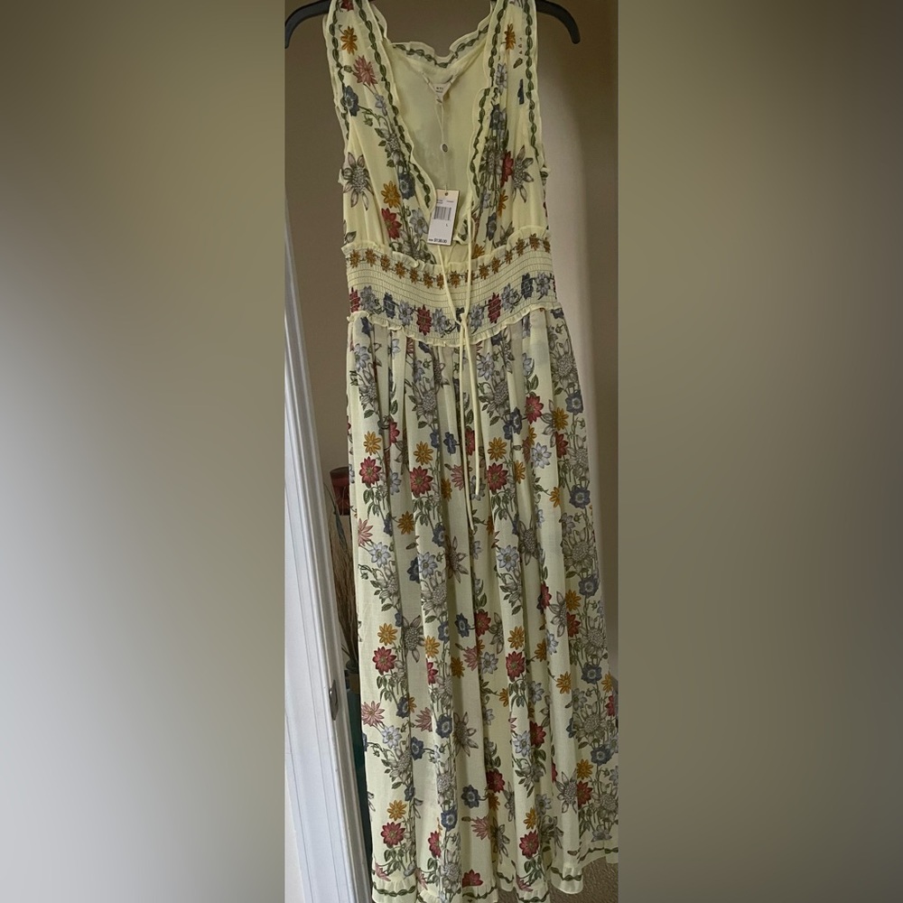 Max Studio London Dress   Size: Large  color: Floral